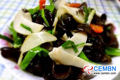 체중 감소에 이상적인 식사 : Eryngii 버섯과 튀긴 검은 곰팡이